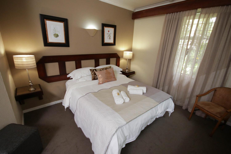 Bedroom 4, Oxford Lodge Vryheid, Zululand