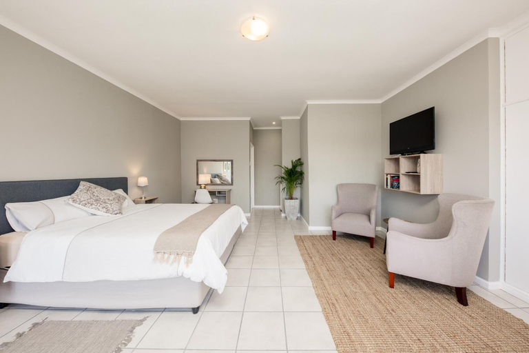 Bedroom 2, Villa Eike, Overberg