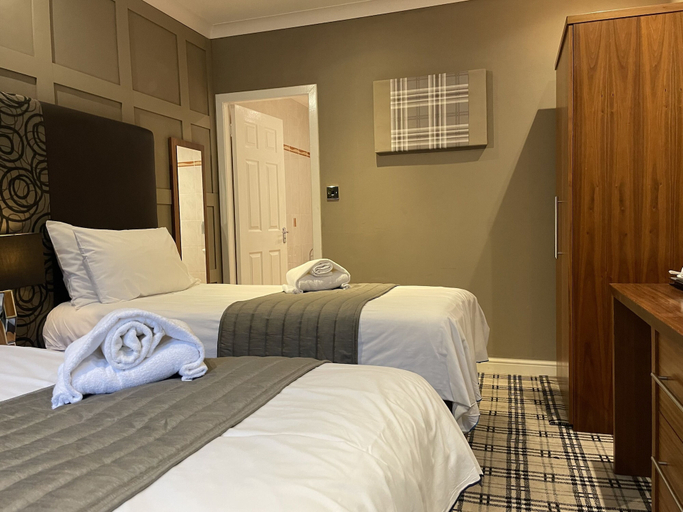 Bedroom 2, Glazert Country House Hotel, East Dunbartonshire
