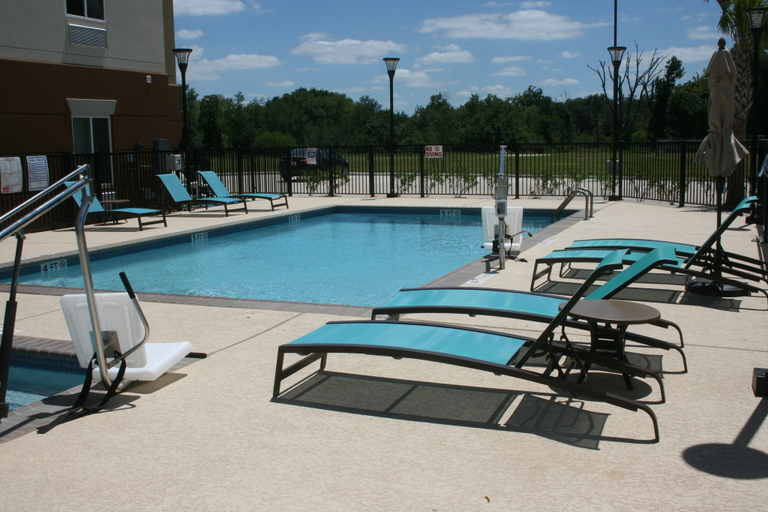 Sport & Beauty 2, Candlewood Suites COLLEGE STATION AT UNIVERSITY, Brazos