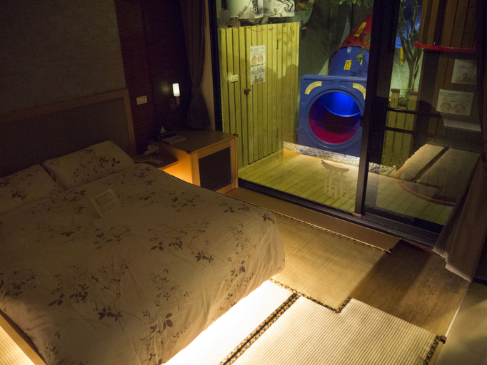Others 5, Riverside Homestay, Tainan