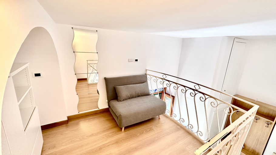 Others 4, Residenza Giuseppe, Salerno
