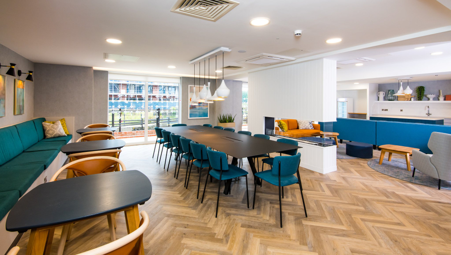 Food & Drinks 4, Staybridge Suites CARDIFF, Cardiff
