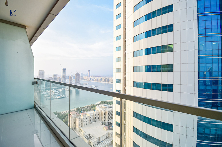 Others 2, Stunning Sea View 2Bed near Tram Stn, Dubai