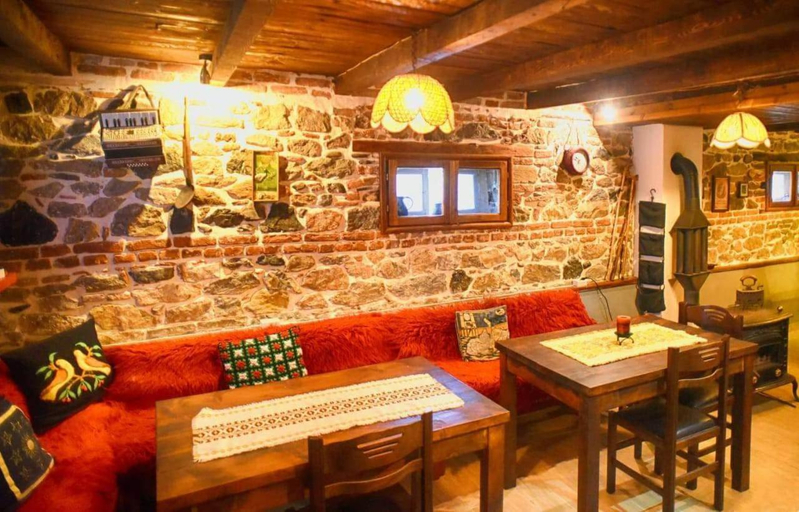 Food & Drinks 4, Hotel Bujtina Bicolli, Korçës