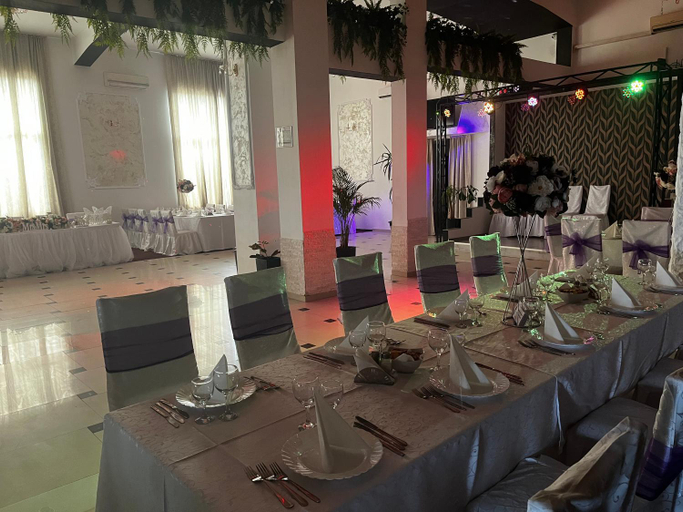 Food & Drinks 3, Casa Ardeleana, Blejoi