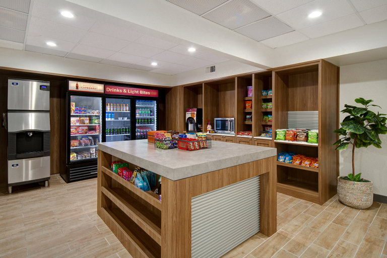 Food & Drinks 5, Candlewood Suites COLUMBIA-FT. JACKSON, Richland