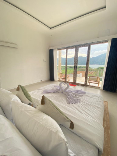 Lake side Retreat Kintamani with Lake View, Bali