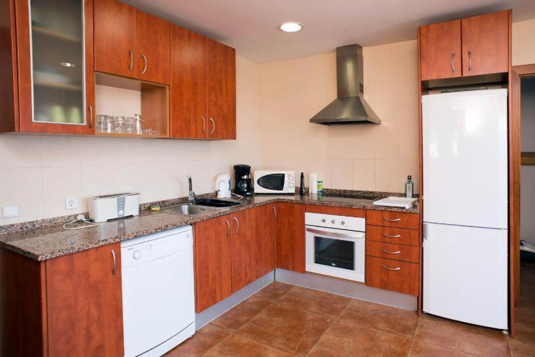 5, Villa Yaco, Girona