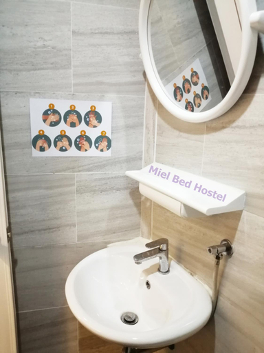 Bathroom 4, MIEL BED Hostel & Gallery, Muang Chiang Mai