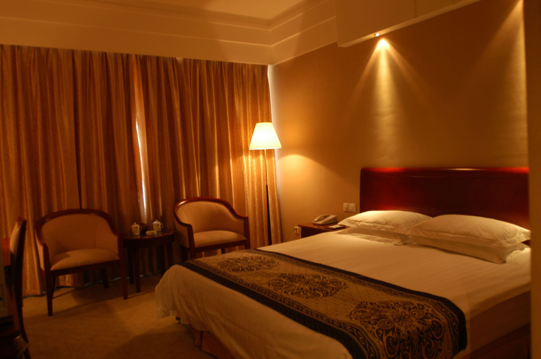 Bedroom 2, Yijun Hotel, Luoyang