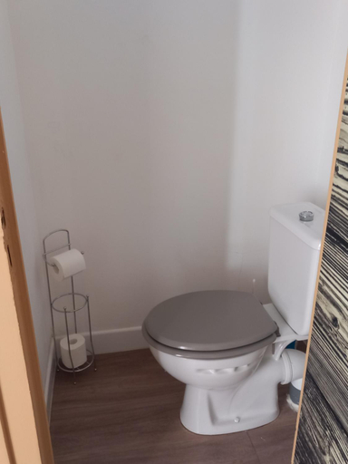 Bathroom 5, La Menuiserie, Nièvre