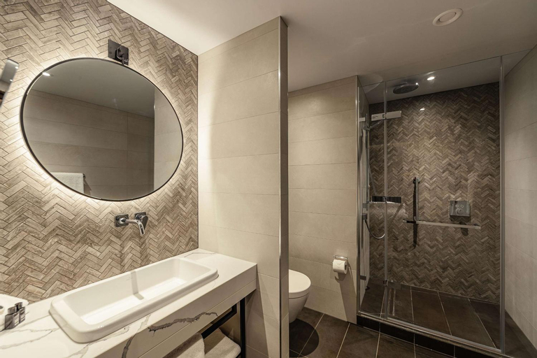 Bathroom 5