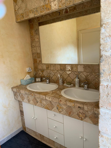 Bathroom 2, Mas Christiane B&B Terrasse Tropezienne, Drôme