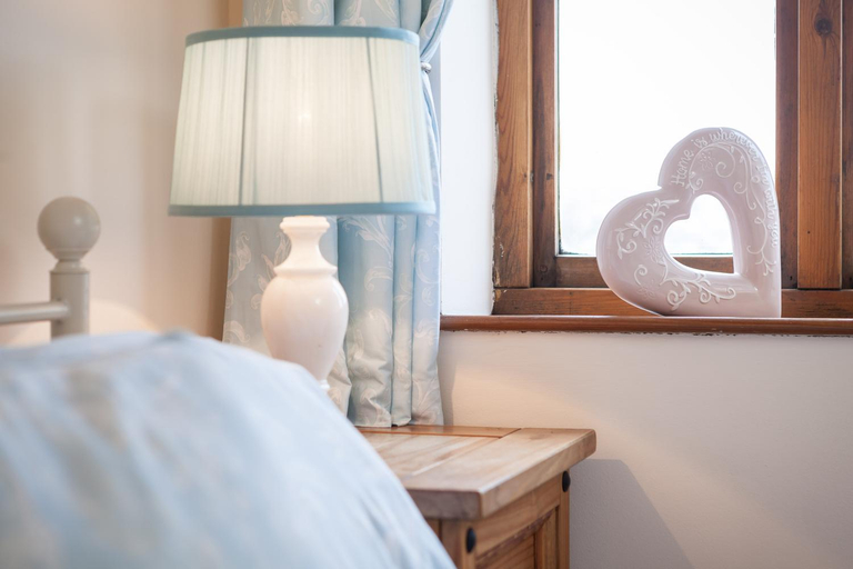 Bedroom 2, Skipbridge Farm Cottages, North Yorkshire