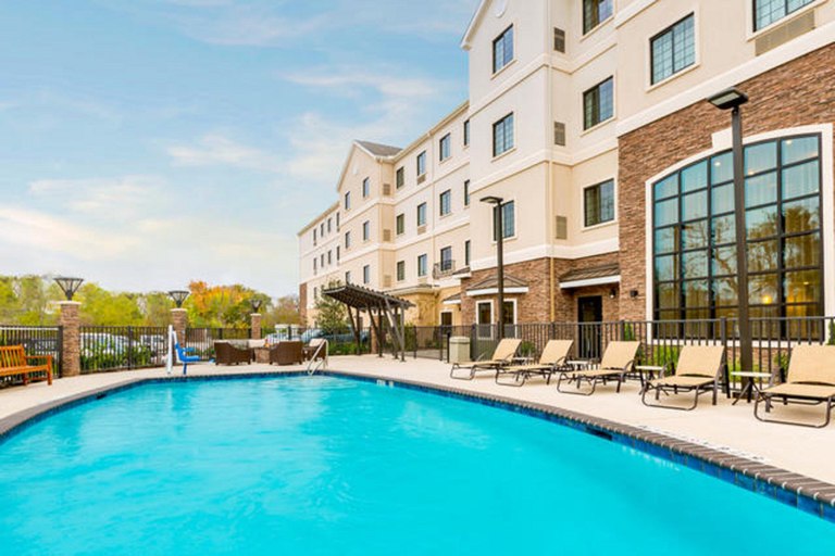 Sport & Beauty 5, Staybridge Suites COLLEGE STATION, Brazos