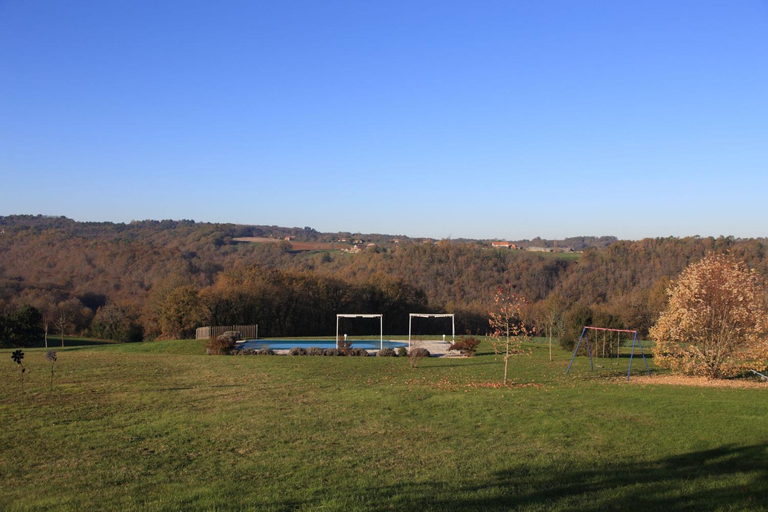 Others 5, les Tours de Bombel, Dordogne