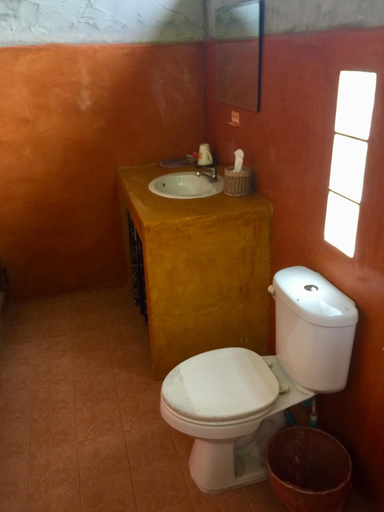 Bathroom 2, Bueng Pai Farm, Pai