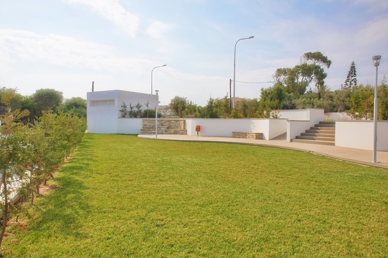 Exterior & Views 2, Pearl Beachfront Villa