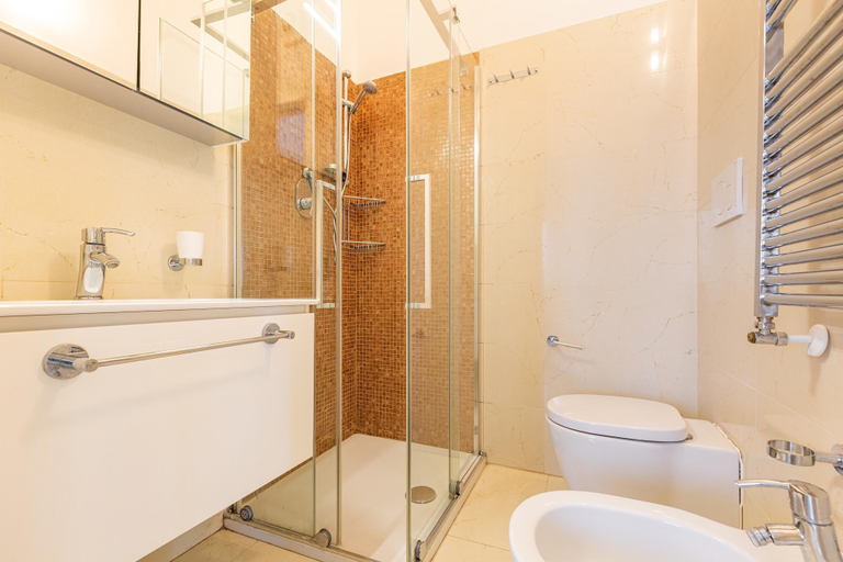 Bathroom 4, Villa Galadriel con piscina, Brindisi