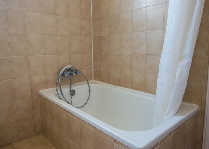 Bathroom 4, Pension Alcala, Santa Cruz de Tenerife
