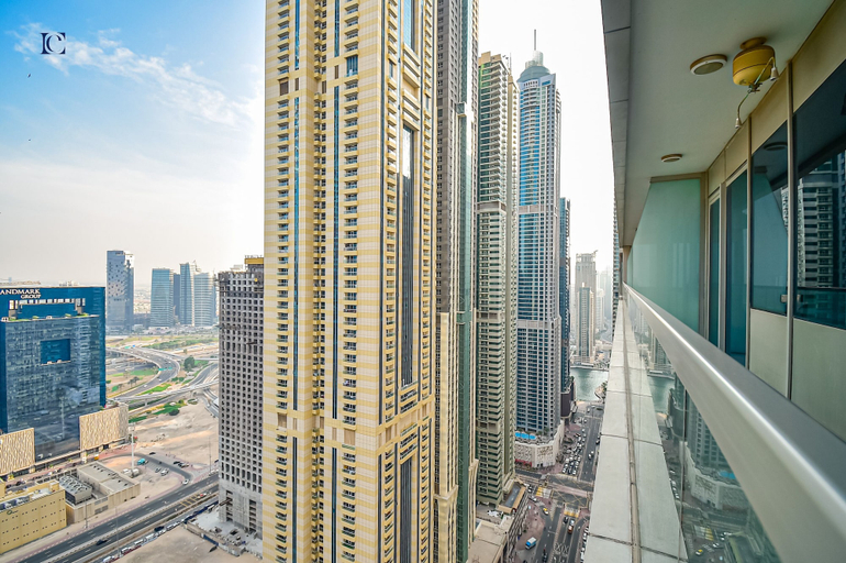 Others 5, Stunning Sea View 2Bed near Tram Stn, Dubai