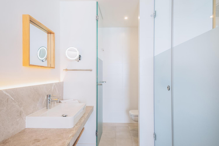 Bathroom 5, AYA Seahotel, Baleares