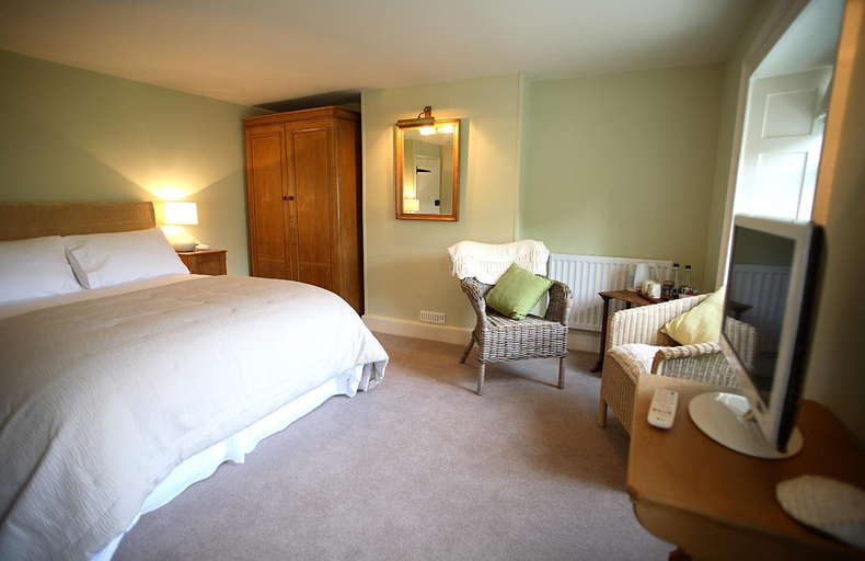 Bedroom 2, The Scott Arms, Dorset