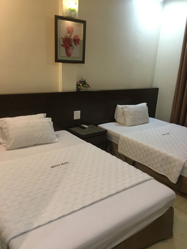 Bedroom 5, Ho Tay Hotel, Hạ Long