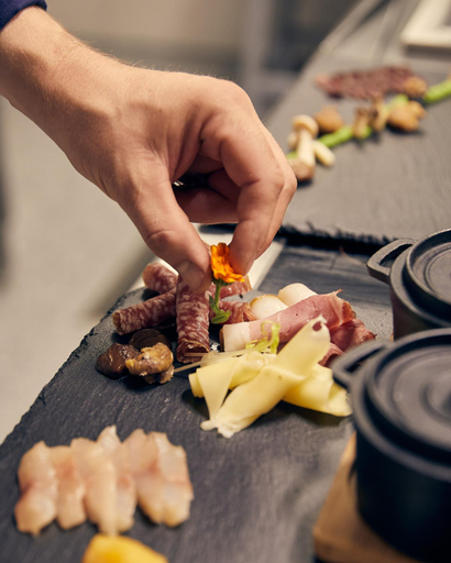 Food & Drinks 5, VIER Studios & Restaurant, Imst