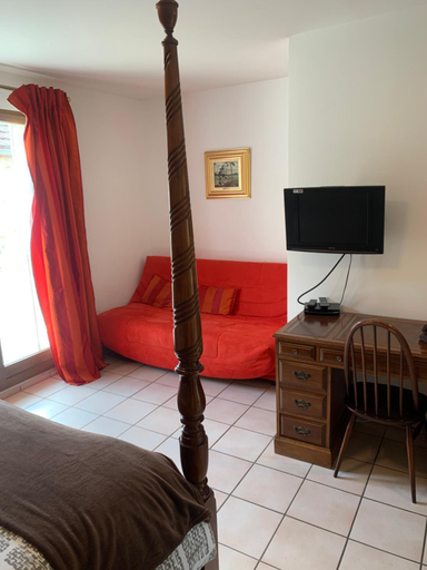 Bedroom, Le Saint-Hilaire, Isère