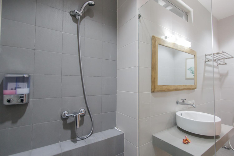 Bathroom 4