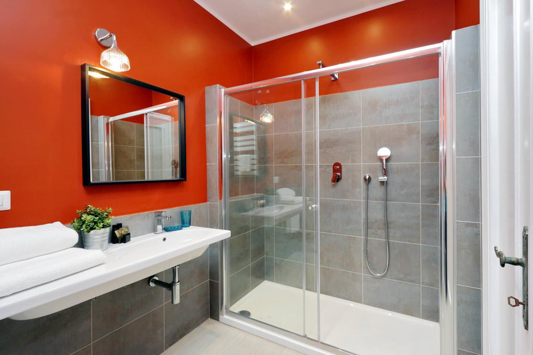 Bathroom 4, Monti Apartments - My Extra Home, Rome