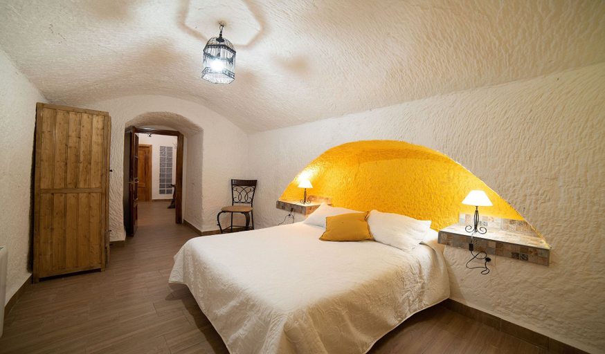 Bedroom 3, Cueva El Cortijo Gachas, Granada
