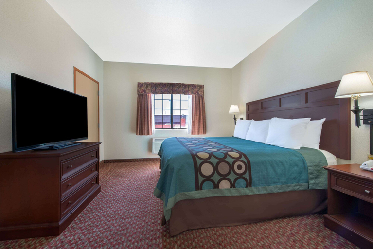 Bedroom 3, Super 8 by Wyndham Abilene South, Taylor
