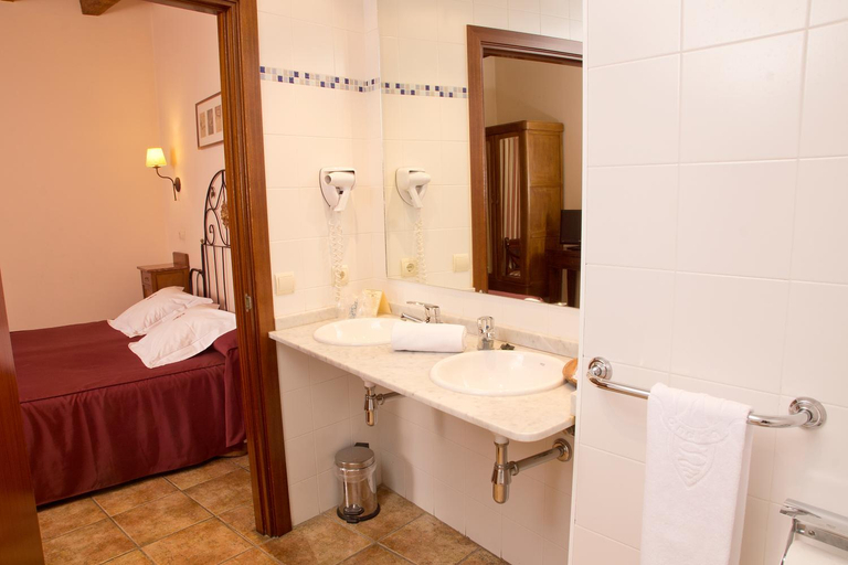 Bathroom 4, Hotel Restaurant ANDRIA, Lleida