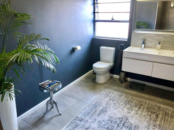 Bathroom 3, Villa Eike, Overberg