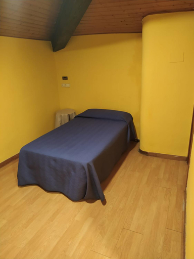 Others 4, Hostal Rural Oricain, Navarra