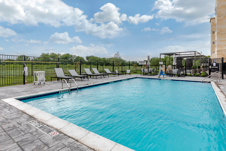 Sport & Beauty 5, Staybridge Suites DALLAS - GRAND PRAIRIE, Dallas