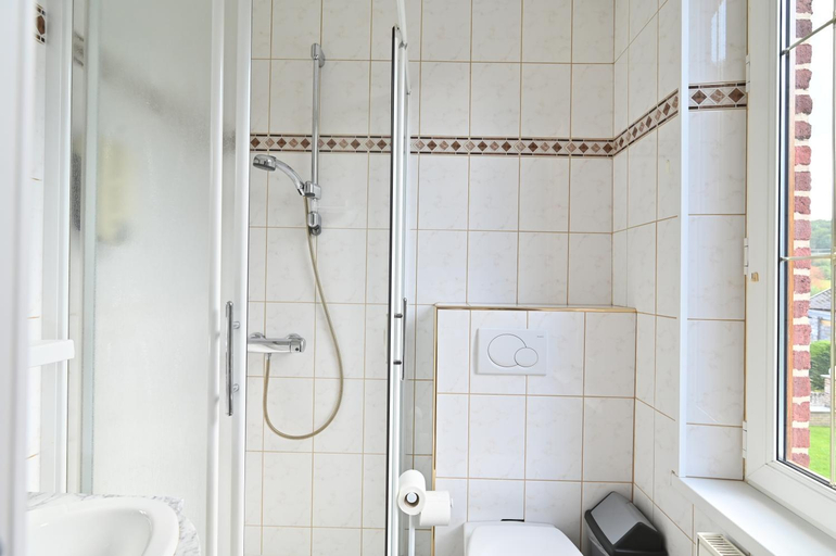Bathroom 3, B&B De l'Aisne, Luxembourg