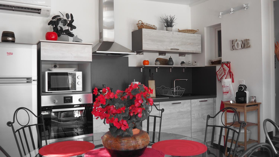 Others 2, Le Clos des Eucalyptus, Var