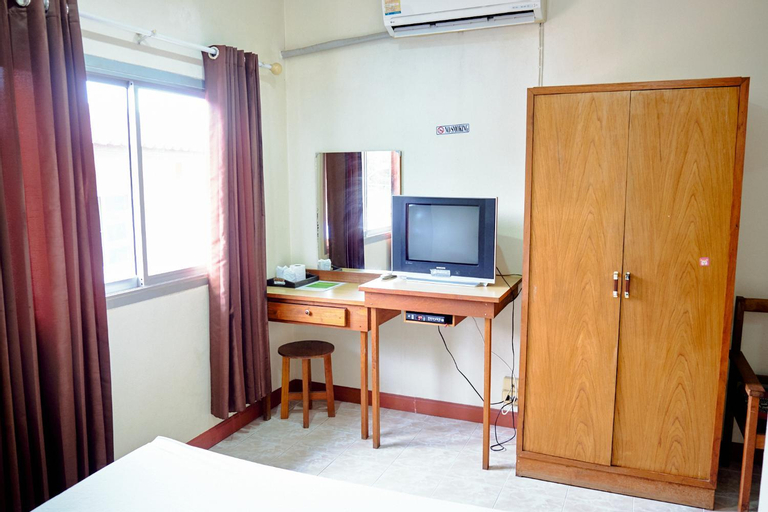Bedroom 15