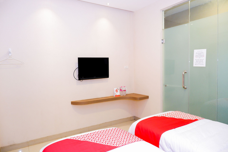 Room 2, Grand Mundu, Semarang