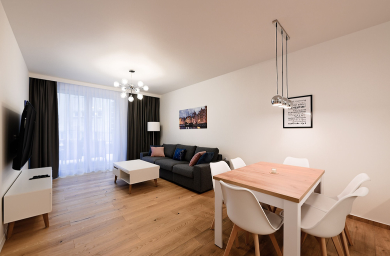 Others 4, Aura 40 by Q4 Apartments, Gdańsk City