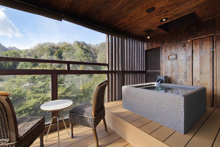 Bathroom 1, Tsuganoki, Nikkō