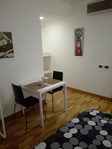 Others 2, B&B Stazione Latina, Latina