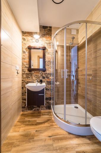 Bathroom, Miodowy Dworek, Tatra