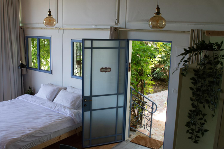 Others 5, Harmony Inn