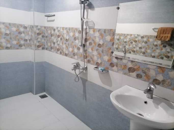 Bathroom 2, Faizi Furnished Apartments, Faisalabad