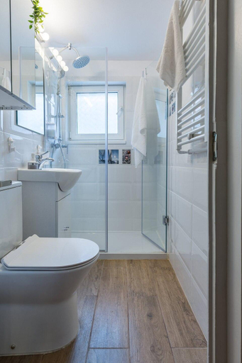 Bathroom 4, Central brand new beautiful one bedroom Apartment, Municipiul Bucuresti